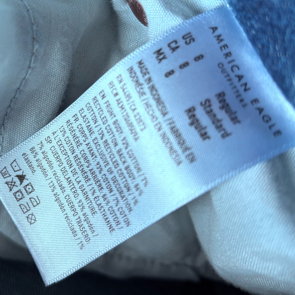 American Eagle Strigid Curvy Super High-Rise Baggy Straight Jeans Stretch Sz. 8 - Picture 7 of 7